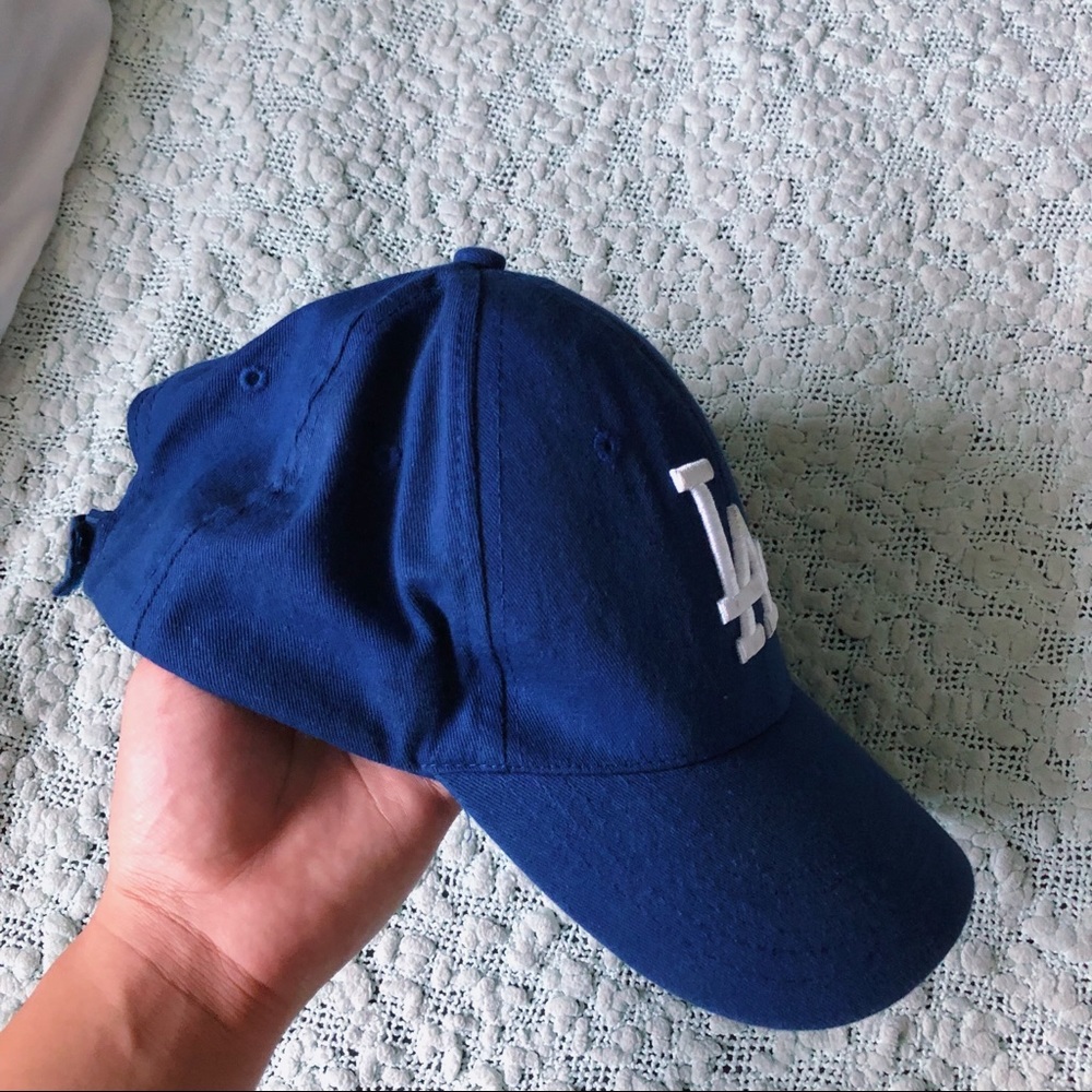 dodger hat - Picture 2 of 4